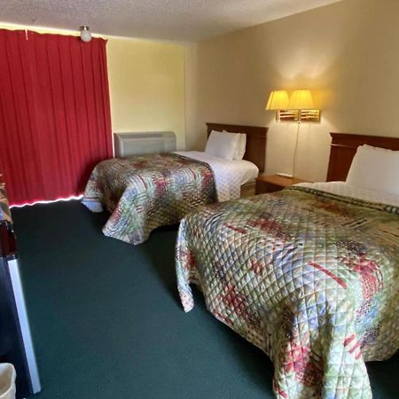 Riverside Lake Country Inn المظهر الخارجي الصورة
