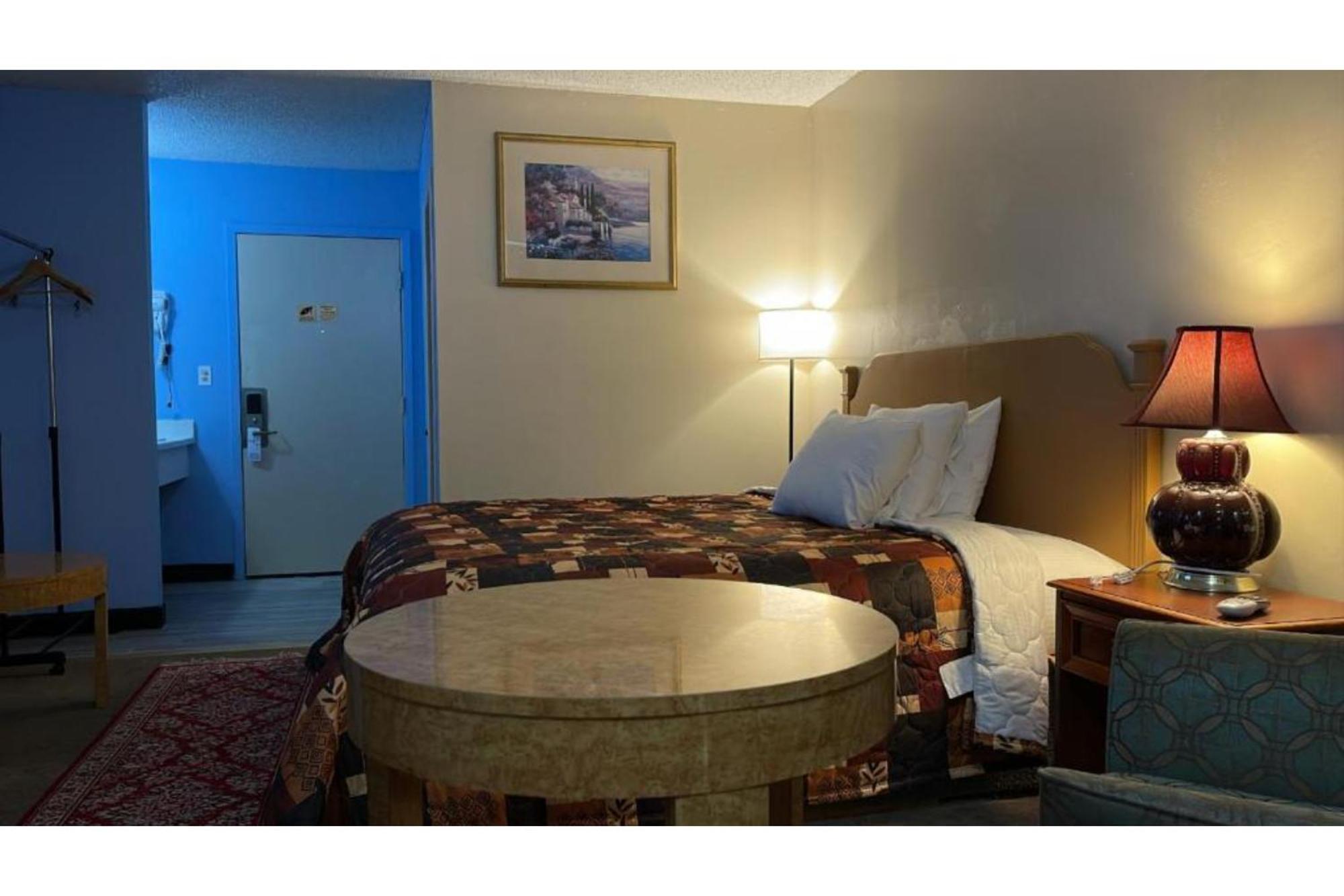 Riverside Lake Country Inn المظهر الخارجي الصورة